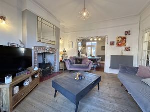 Photo 6- click for photo gallery